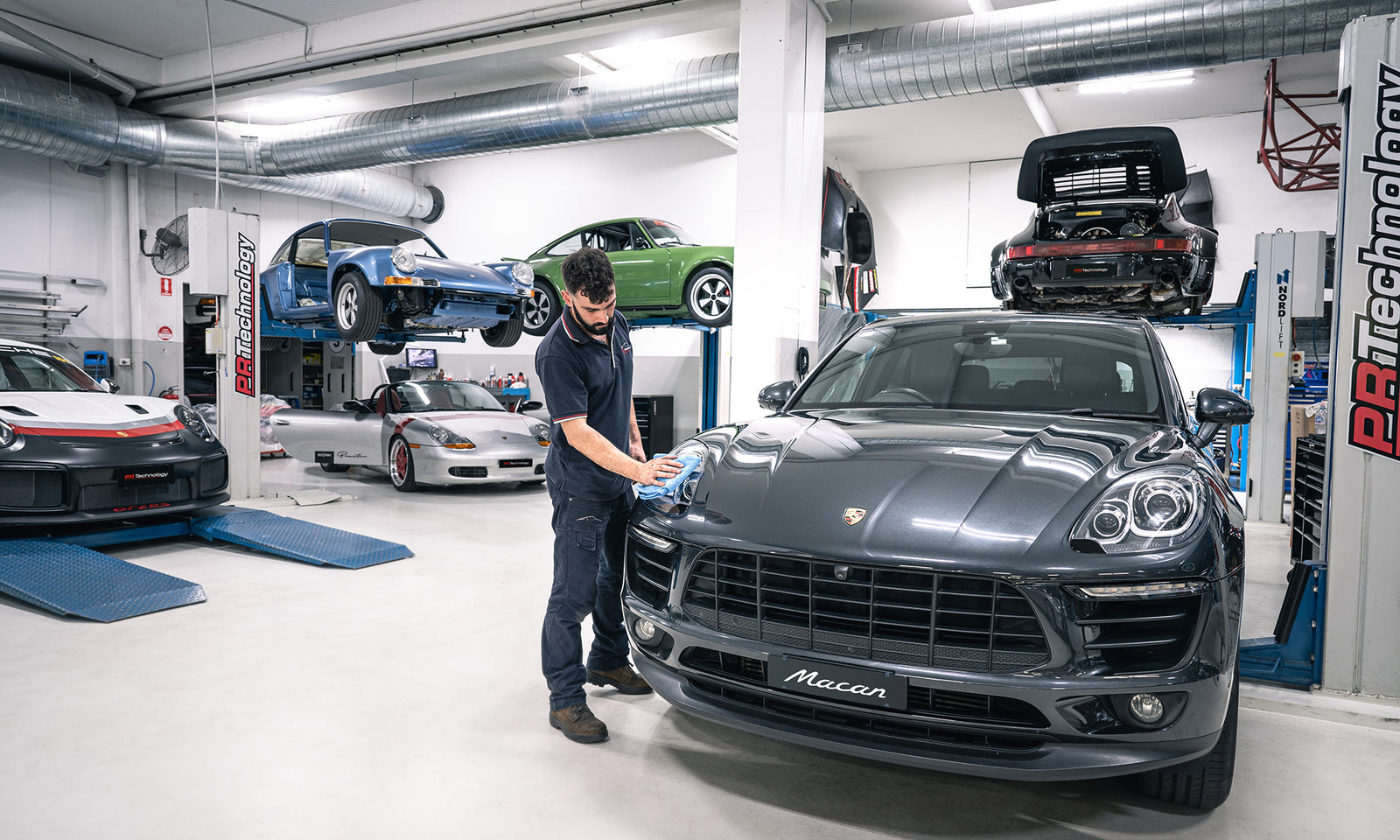 PR Technology Premium Porsche Service
